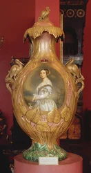 Vase commémoratif avec un portrait de la reine Victoria, 1851